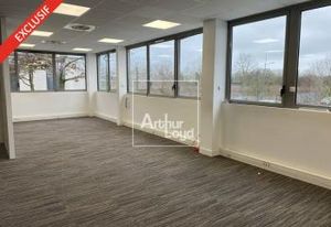 Location bureaux Grigny - Proche A6 et RER D