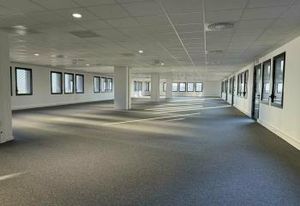 Location bureaux Dijon Valmy - Proche tramway et rocade