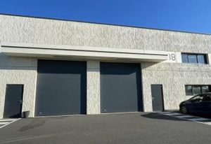Cellule d'activité neuve à vendre Izon - Proche A10 et N89