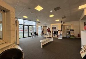 Local showroom à louer Veigné - Visibilité D910