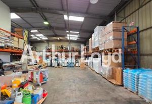 Location bâtiment stockage et bureaux Carpiquet - Proche aéroport