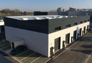 Cellule d'activité rénovée à vendre Chelles - Proximité A104, RN3