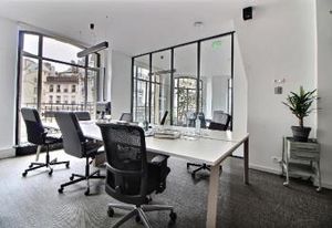 Location bureaux Paris 2 - Immeuble en pierre de taille