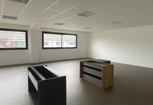 Location bureau Le Haillan - Proche transports