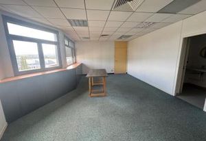 Location bureau Saint-Étienne - Technopole - Tramway au pied