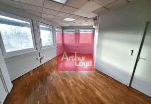 Location bureaux Clermont-Ferrand - Zone du Brézet - Proximité transports