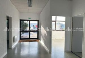 Location bureaux Eckbolsheim - Proximité tram, bus et autoroute