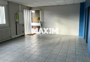 Local d'activité à louer Dijon Nord - Parking et aire de manœuvre