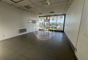 Location local commercial Plaisance-du-Touch - Axe passant