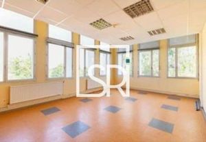 Location bureaux Clermont-Ferrand - Proche tramway et bus