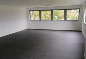 Location bureaux Mont-Saint-Aignan - Parking privé et accès PMR