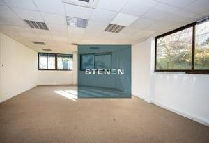 Location bureaux Aix-en-Provence - Proche transports et parking