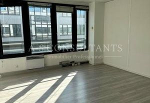Location bureaux Meylan - Proximité Grenoble, ascenseur et parking