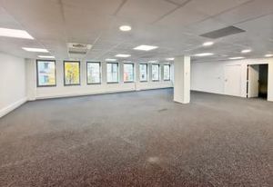 Location bureaux Clichy - Proche métro Mairie de Clichy