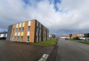 Vente bureaux Boos - Immeuble récent, 146 m², 14 places de parking