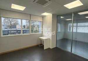 Location bureaux Saint-Grégoire - Proche rocade et halage