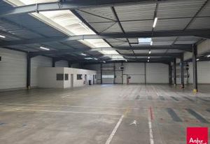Vente bâtiment 2700 m² Allonnes - Proximité autoroutes