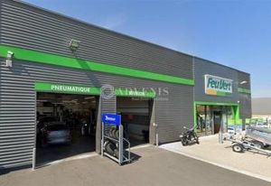 Fonds de commerce et murs à vendre Chateaubernard - Proche N141