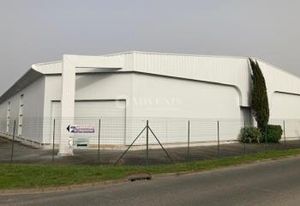 Local d'activité à louer Saint-Pantaléon-de-Larche - Proche A20