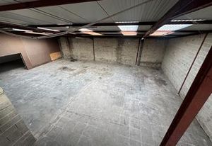Local d'activité à louer Reims - Cour de 500 m²