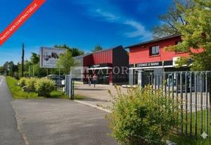 Local commercial à louer Saint-Genis-Laval - Route de Brignais