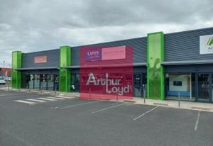 Local commercial à louer Cournon-d'Auvergne - Proche autoroutes