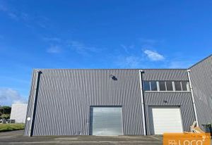 Local d'activité à vendre Pechbonnieu - Accès départementale et bus