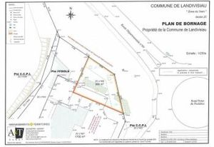Terrain commercial à vendre Landivisiau - rond-point et parking