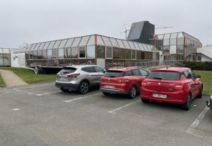 Location bureaux Gouesnou - Grand parking et ascenseur