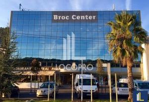 Location bureaux Carros - Zone industrielle, proche autoroute