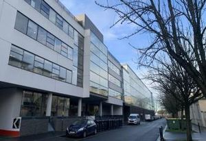 Location bureaux Bordeaux Bastide - Proche tram et bus