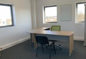 Location bureaux Tresses - Proche rocade A630 et bus ligne 27