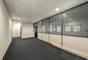 Location bureaux Saint-Grégoire - Proche bus, gare et aéroport