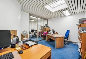 Vente bureaux Levallois-Perret - Accès direct sur rue