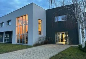 Location bureaux Saint-Cyr-sur-Loire - Proche Rocade et A10