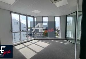 Location bureaux Saint-Nazaire - Proche entrée de ville, ascenseur et parking