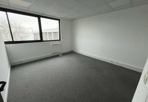 Location activité/entrepôt - 121 m²