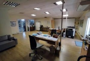 Vente entrepôt 300 m² Eysines - Accès rocade rapide