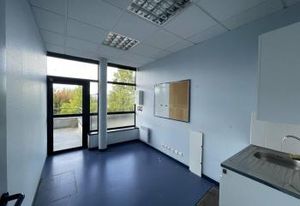 Location bureaux Lorient - Entrée de ville, proche bus