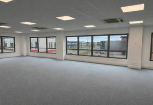 Location bureaux Tours - Quartier Deux Lions - 24 parkings