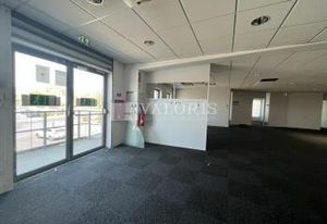 Location bureaux Champagne-au-Mont-d'Or - Proche transports et autoroutes