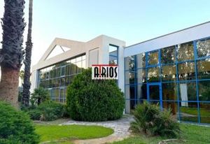 Location bureaux Hyères - Proche autoroute