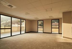 Bureaux à vendre Tarare - Proche A89 et gare, 25 min de Lyon