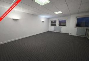Location bureaux Saint-Cyr-sur-Loire - Proche rocade A10, A28, A80
