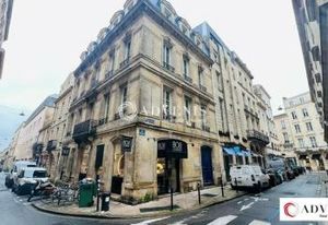 Location bureau Bordeaux - Triangle d'or, proche tram et commerces