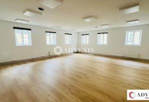 Location bureau Bordeaux - Triangle d'or, proche tram et commerces