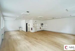 Location bureau Bordeaux - Triangle d'or, proche tram et commerces