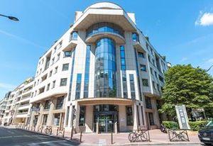 Location local commercial Levallois-Perret - Proche gare du Nord
