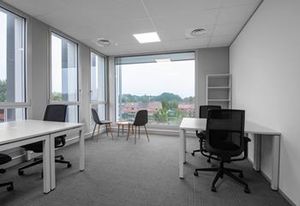 Location local commercial Paris 8 - Proche gare Saint-Lazare