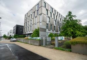 Location local commercial Bordeaux - Ravezies - Transports